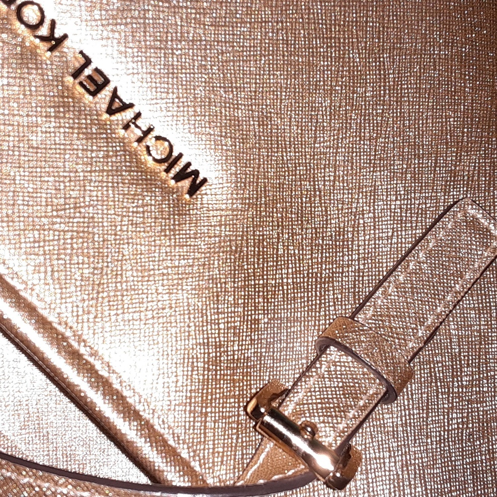 MK tote - Picture 2 of 4